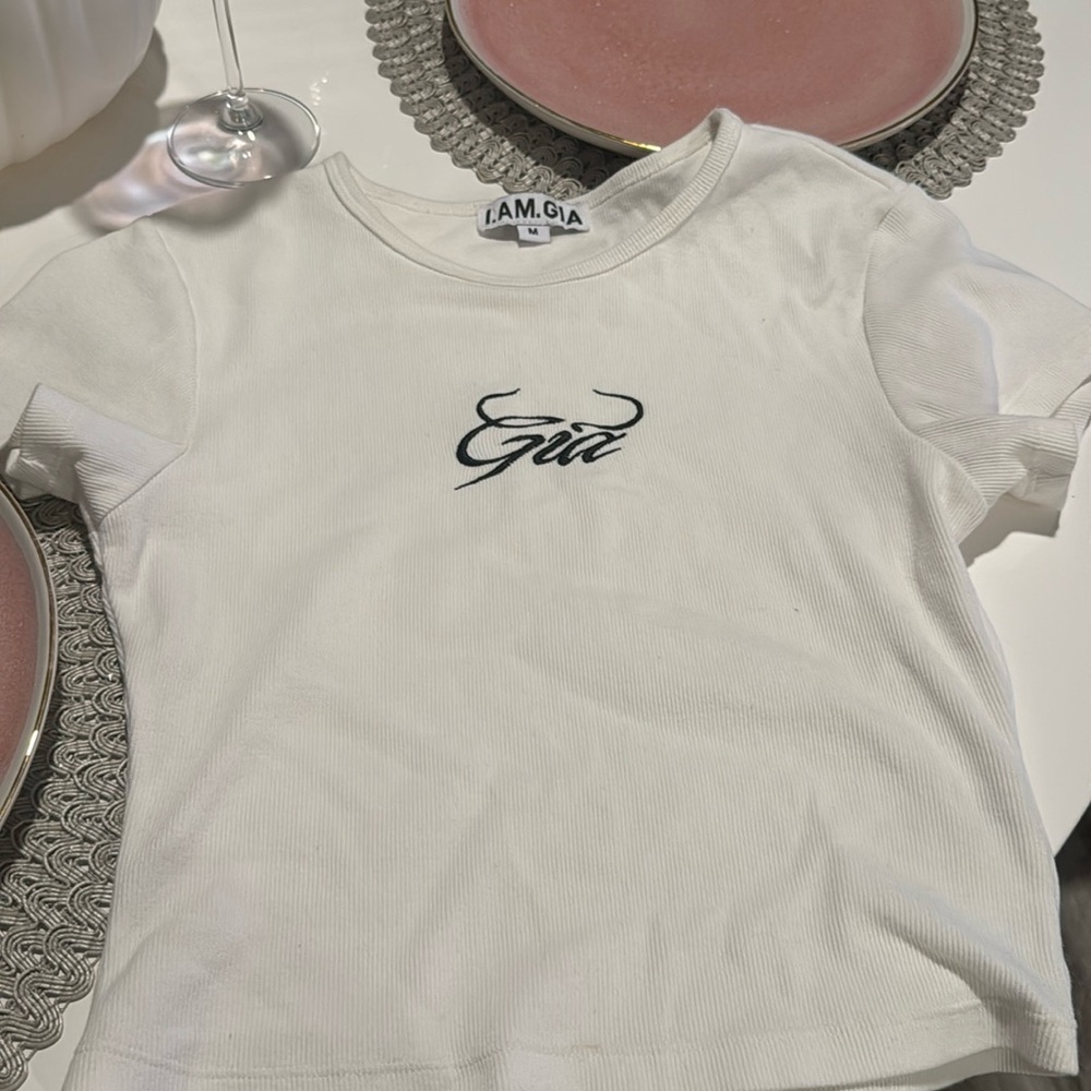 I AM GIA short sleeve white shirt